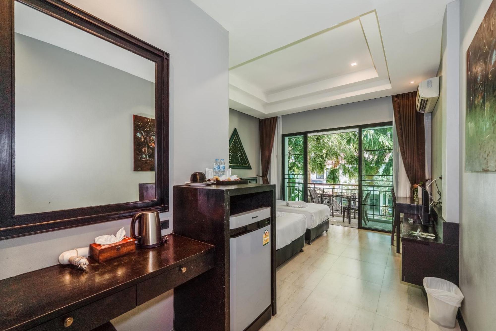 Coco Paradiso Phuket Sha ภายนอก รูปภาพ